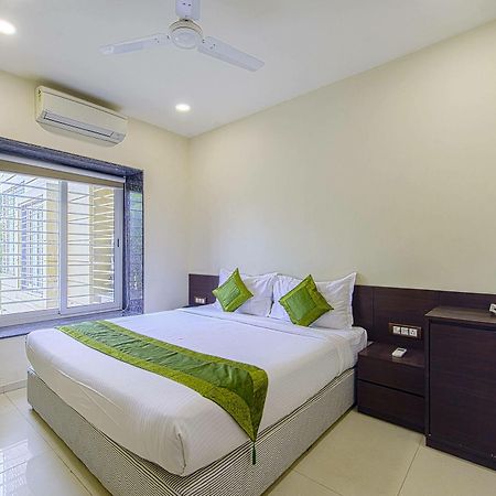 כלכותה Oyo 16703 Hotel The Platinum מראה חיצוני תמונה